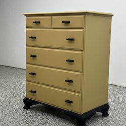 Costume Dresser