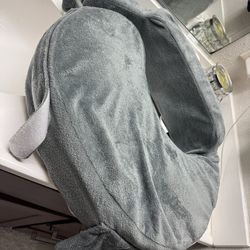Breast feeding pillow