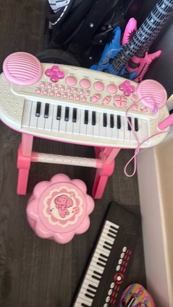 Pink piano