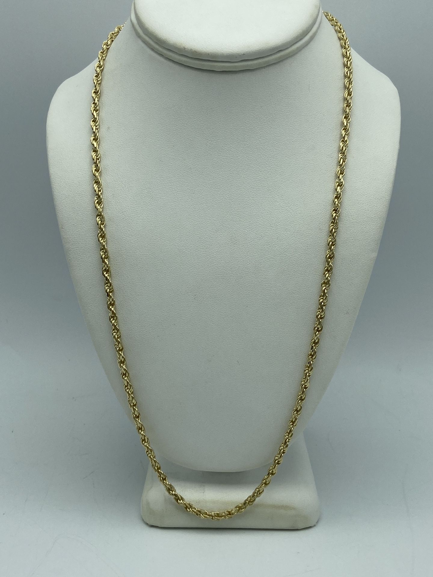 14kt Yellow Gold Solid Rope Chain 25”