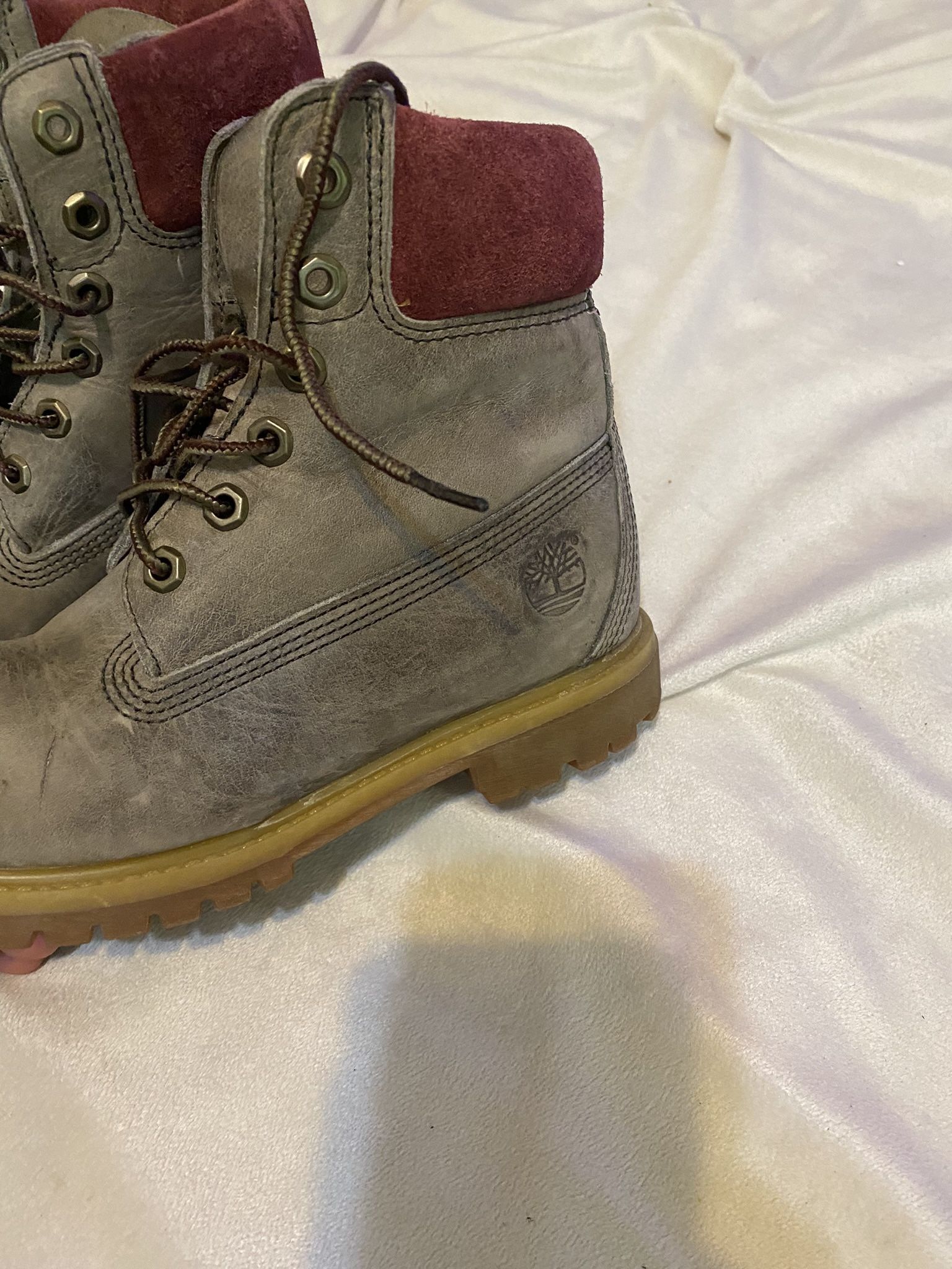 Women’s Timberlands Size 7