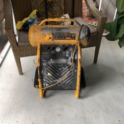  Compressor Works Good 