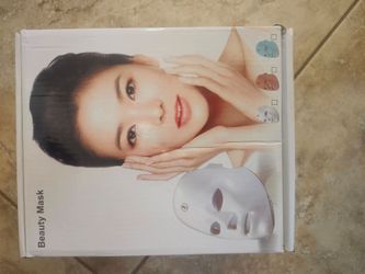 Red light therapy mask