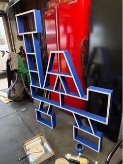 Dodger bobble head display