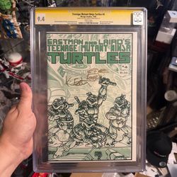 Teenage Mutant Ninja Turtles #4 CGC 9.4 Signature Series with Sketch