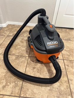 RIDGID 4-Gallon 5.0 HP Wet/Dry Shop Vacuum