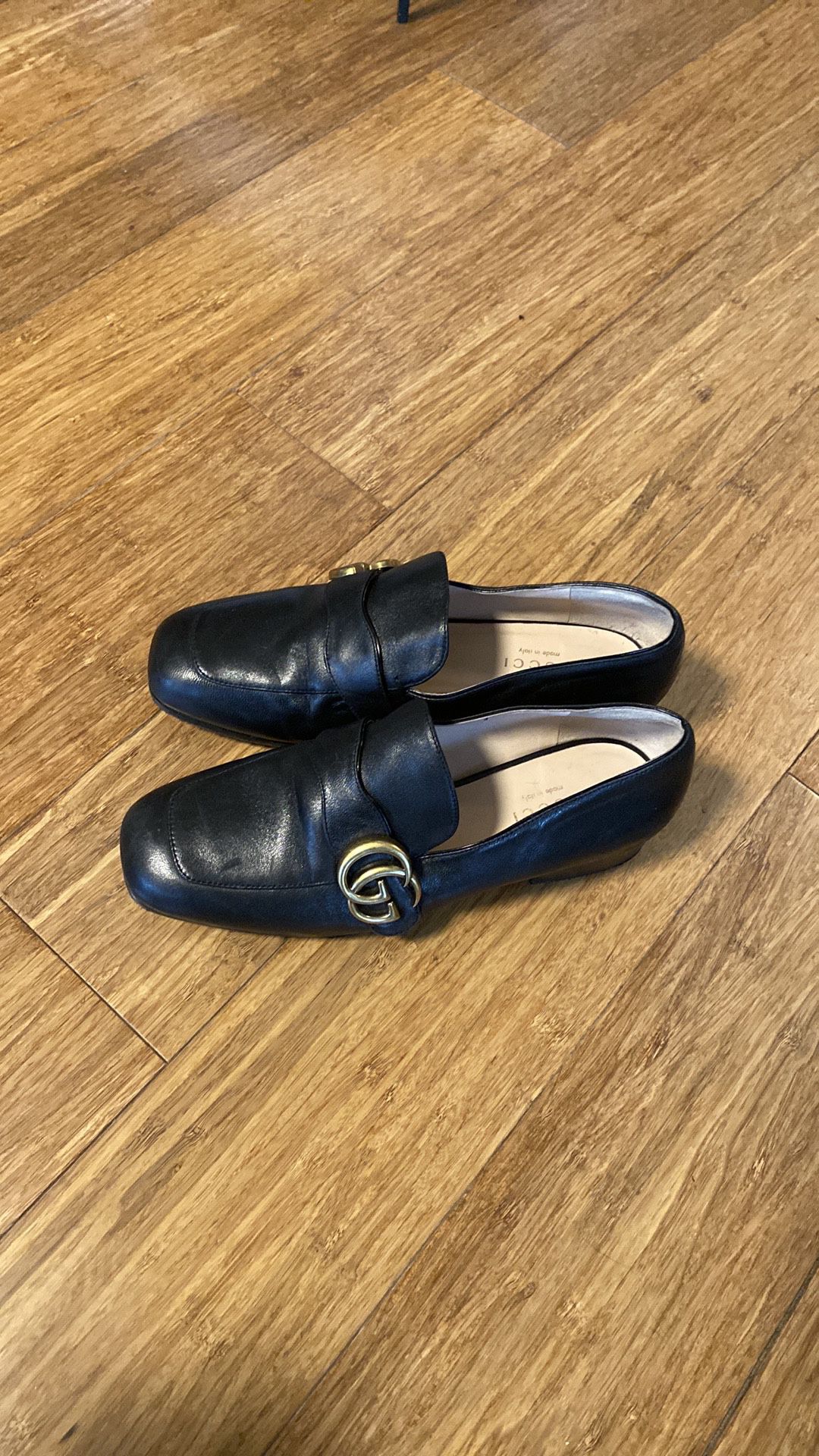 Gucci Black Leather Womens Loafers-eu 35
