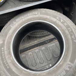 4 Michelin LTX A/T2  275/65/R18 