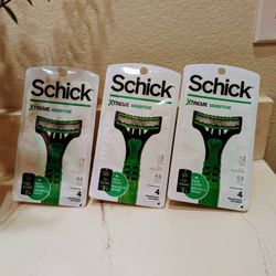 Schick Disposable Razors 4 Count