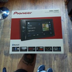 Pioneer Dmh-100bt