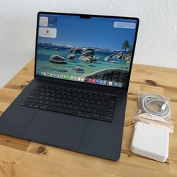 Apple MacBook Air 15” 2023 / M2