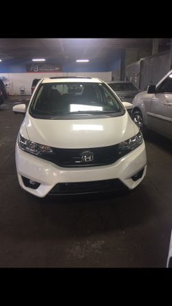 Like new 2015 Honda FIT exl with leather