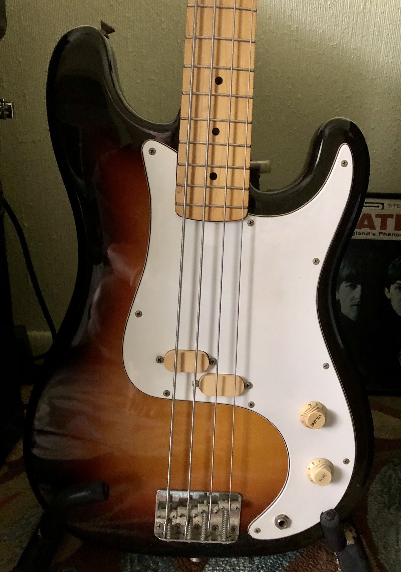 Squier / Fender 1984 Bullet Bass