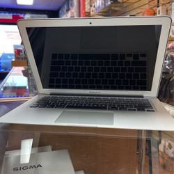 2017 13”MacBook Air Core I7 251SSD