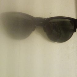 Oakley Latchkey Sunglasses With Case