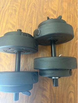 Adjustable Dumbbell Set—up to 20 Pounds Each