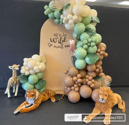 Baby Blocks and Balloon decorator