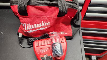 Milwaukee M12 Battery 2.0ah Kit