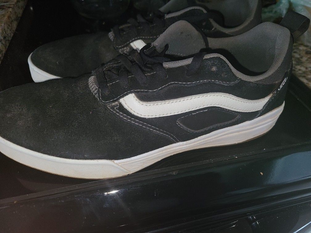 EXCELLENT SHAPE VANS PRO SIZE 11