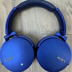 Sony Extra Bass Bluetooth Wireless Headphones. Noise Cancellation. Built-in microphone . Excellent for Music