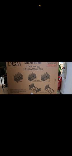 Convertible 5 in 1 Crib!!!