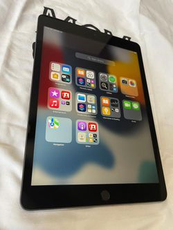 iPad 9th Generation 64gb for Sale in Ocala, FL - OfferUp