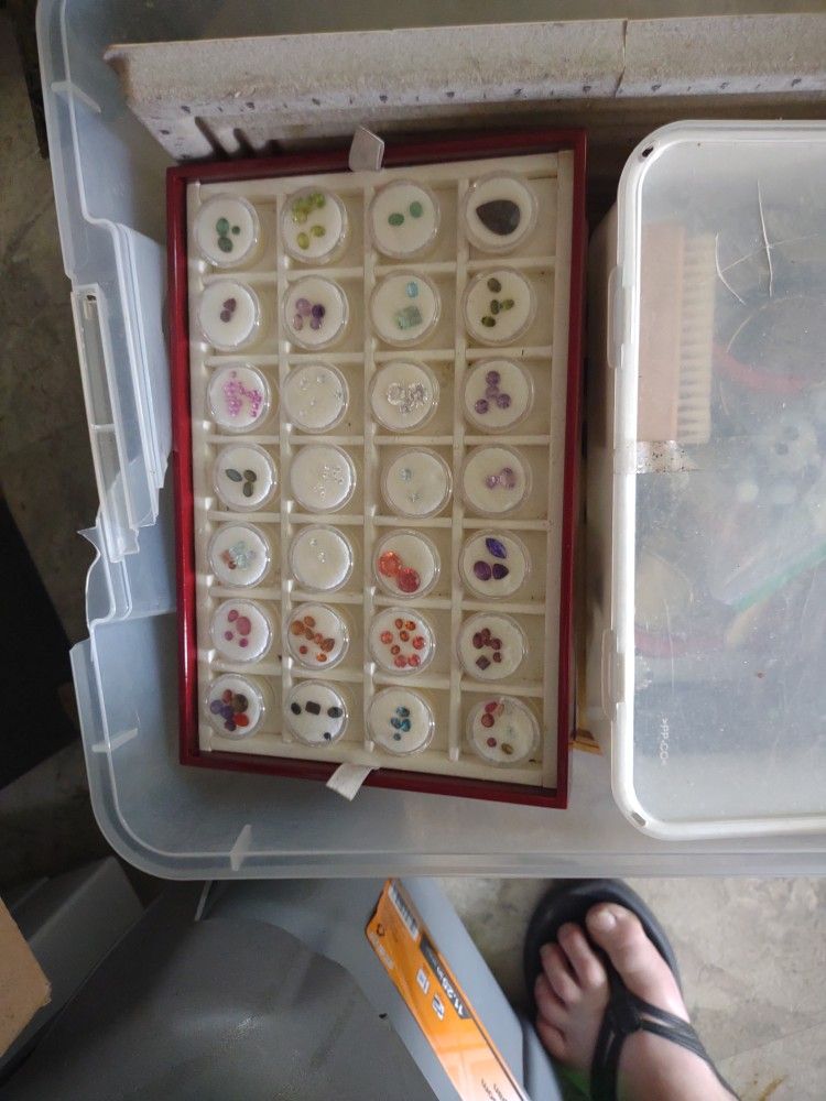 Precious Stones And Semi Prescious Stones 