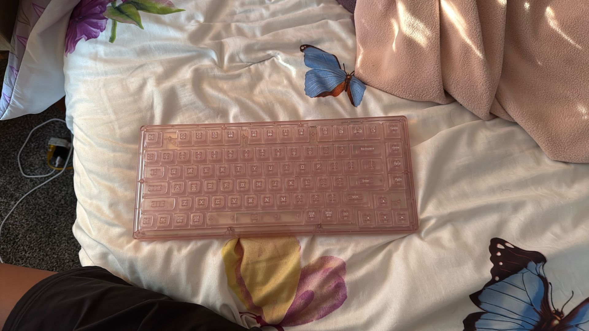 Pink Gaming Keyboard With Chip
