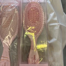 9 New Still In The Box Detangling Brushes 