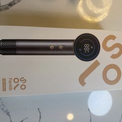  Fanttiksolo Hair Dryer