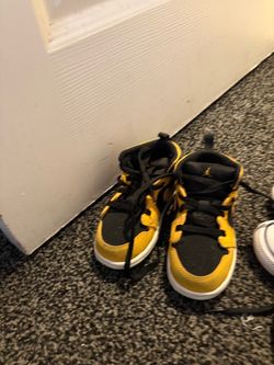 nikes toddlers