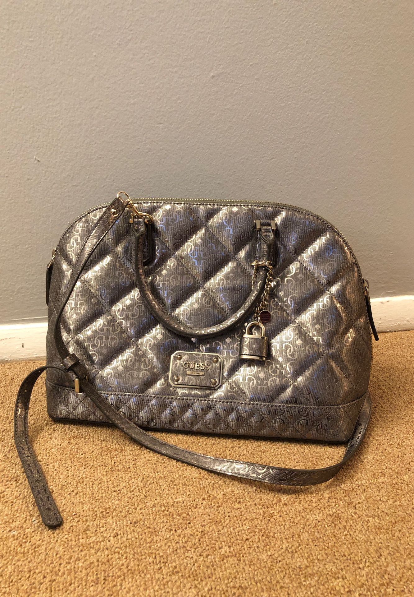 GUESS HANDBAG