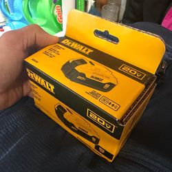 Dewalt 5AH brand new