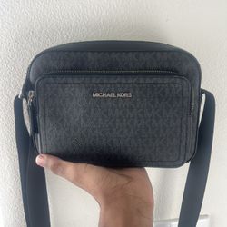 Michael Kors Crossbody Bag 