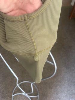 Lululemon green top