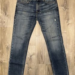 Hollister