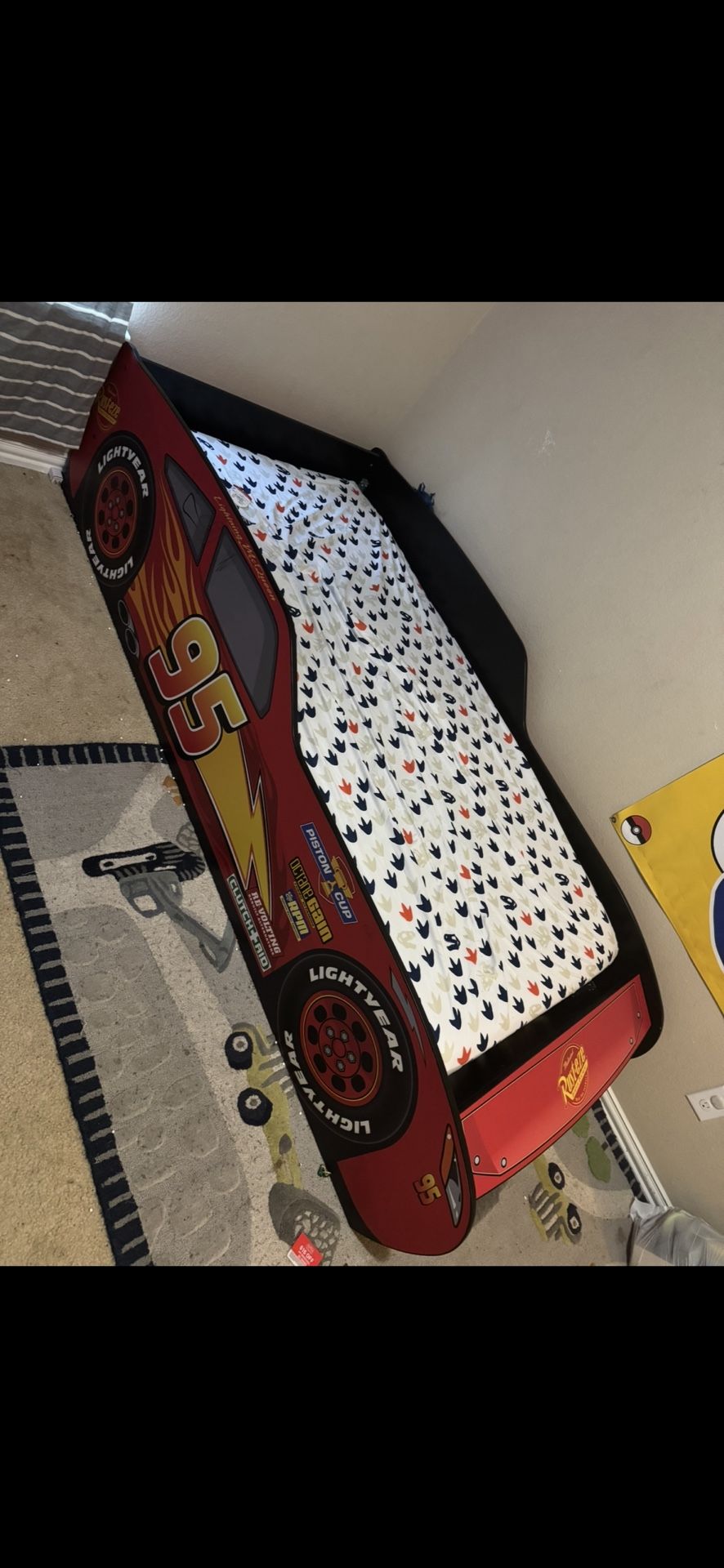 Lighting McQueen Twin Car Bed
