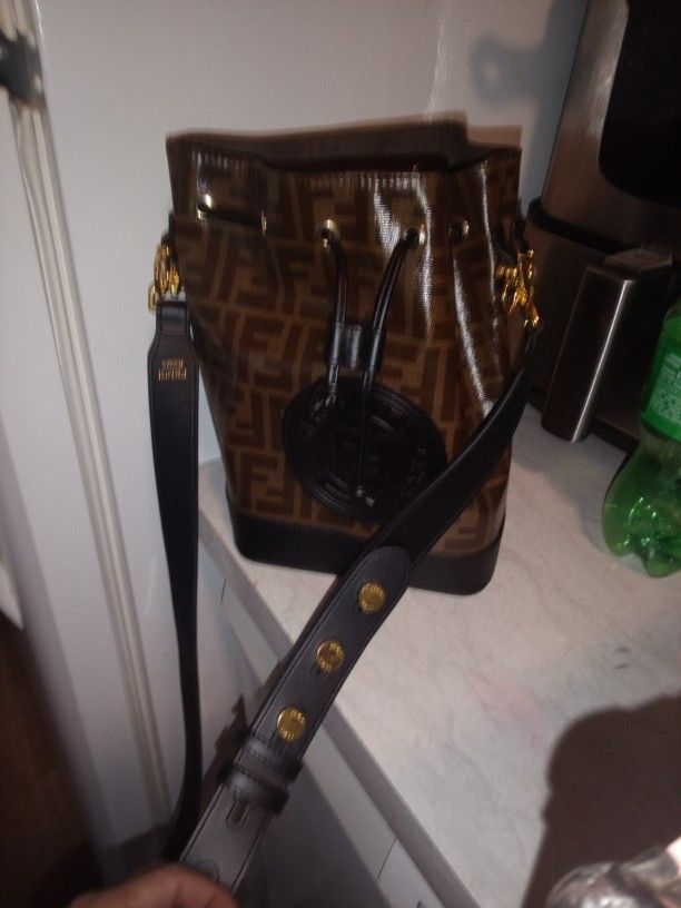 F E N D I R O M A Italian Leather Brand New Rare 1,150 OBO