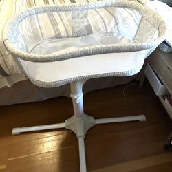 Halo Bassinet Swivel Sleeper