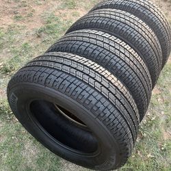 275/65R18 Michelin Take Offs Tire Set of 4