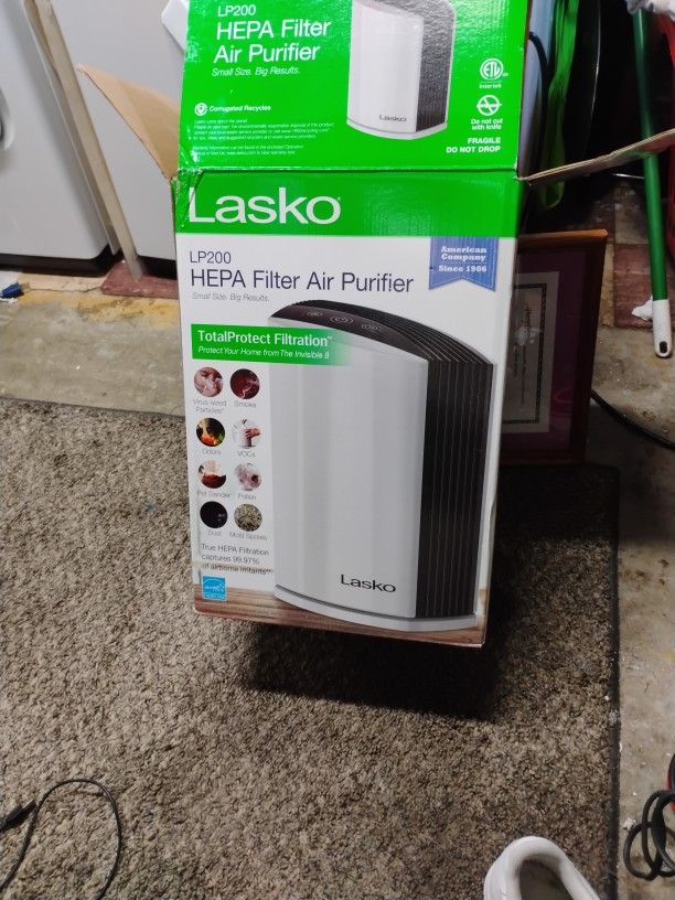 Lasko Lp200 HEPA AIR PURIFIER