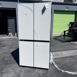 Samsung Bespoke 23 cu. ft. Counter Depth 4-Door Flex French Door Refrigerator in White Glass with Beverage Center