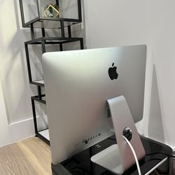 Apple Desktop Computer