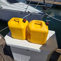 2x 5 gallon diesel cans