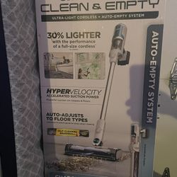 NEW Shark CarpetXpert HairPro Pet with StainStriker, Deep Carpet, Rug Cleaner