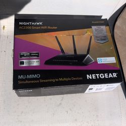 Nighthawk AC 2300 Smart Wi-Fi Router