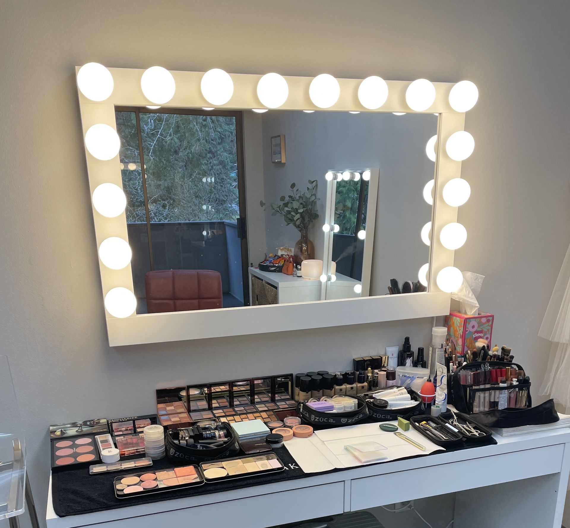 XXL Hollywood vanity mirror