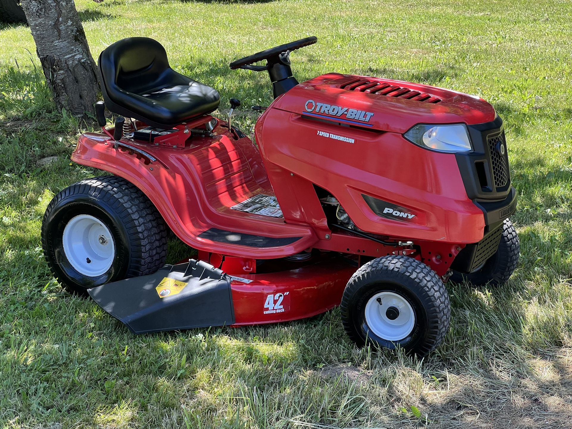 Troy Bilt Pony Riding Lawn Mower Tractor 7 Speed 42” deck