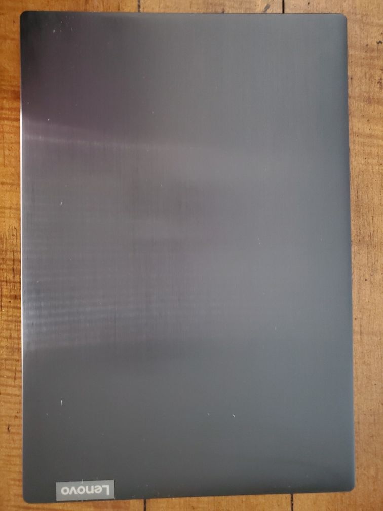 Lenovo IdeaPad S145 15.6" (1TB HDD, Intel Core i3 8th Gen. 3.90 GHz, 8GB) Laptop