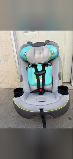 Convertible Baby Car Seat with Cup Holders